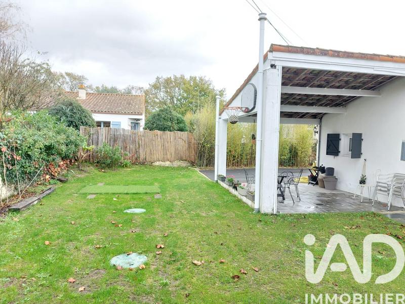 Maison - 217 m² - 7 pièces