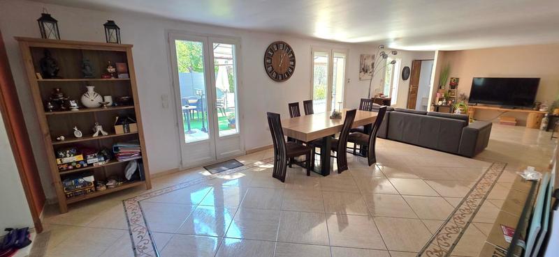 Maison - 194 m² - 6 pièces