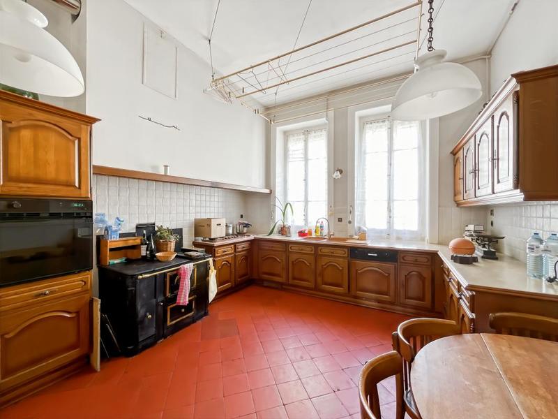 Appartement - 189 m² - 6 pièces