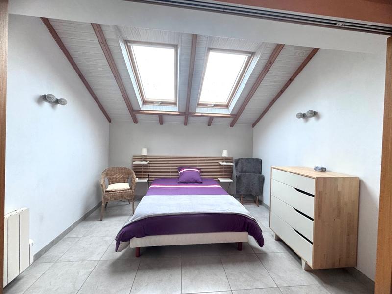 Maison - 98 m² - 8 pièces