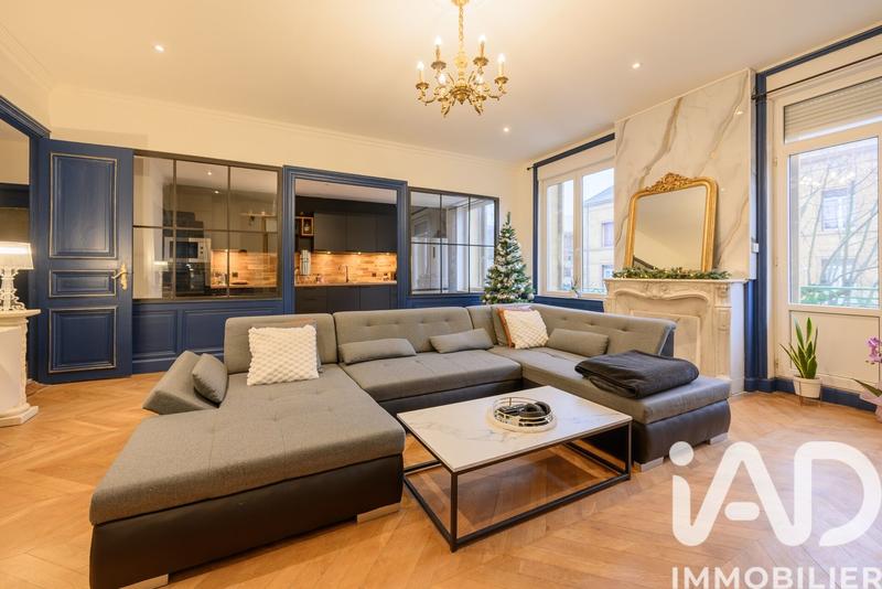 Loft - 129 m² - 5 pièces