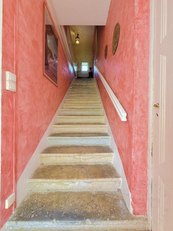 Maison - 210 m² - 9 pièces