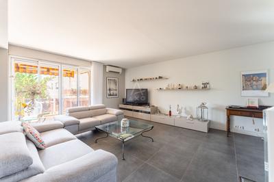 Appartement - 86 m² - 4 pièces