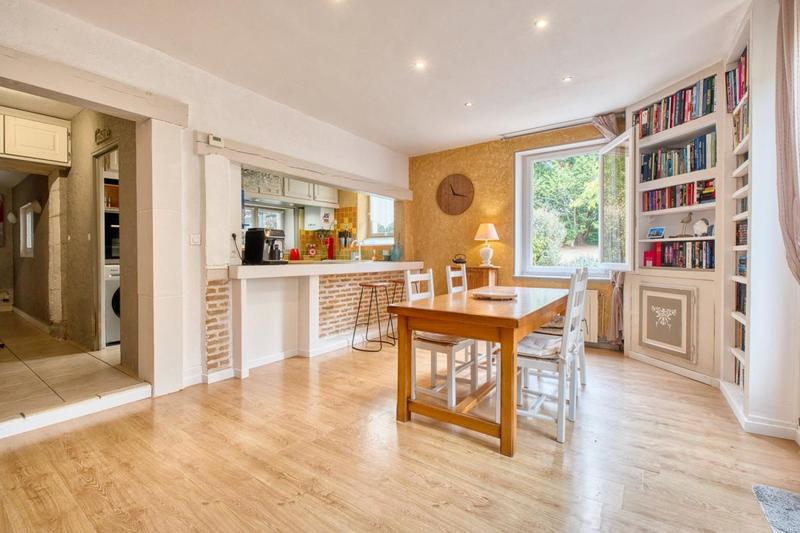 Maison - 145 m² - 7 pièces