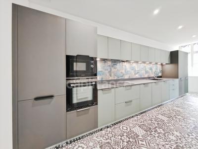 Appartement - 143 m² - 4 pièces