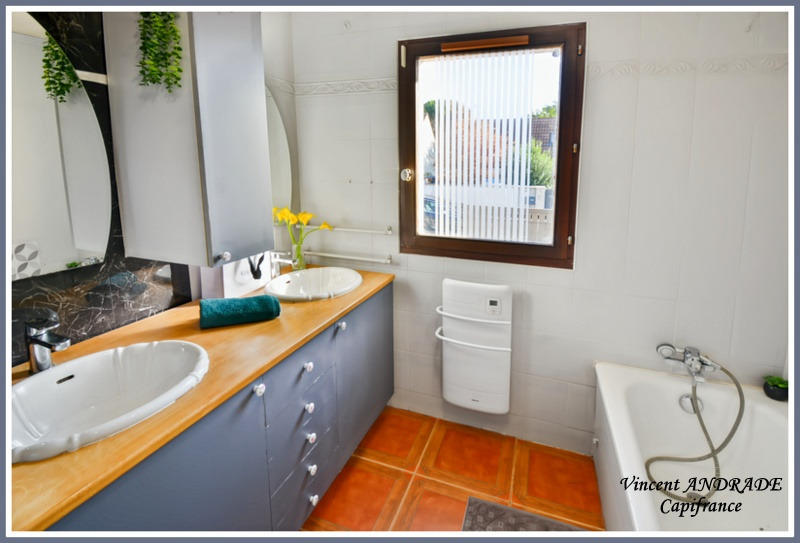 Maison - 154 m² - 10 pièces