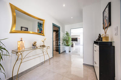 Maison - 101 m² - 5 pièces