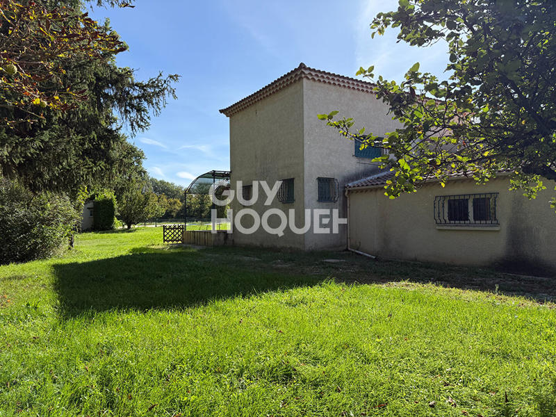 Maison - 95 m² - 5 pièces