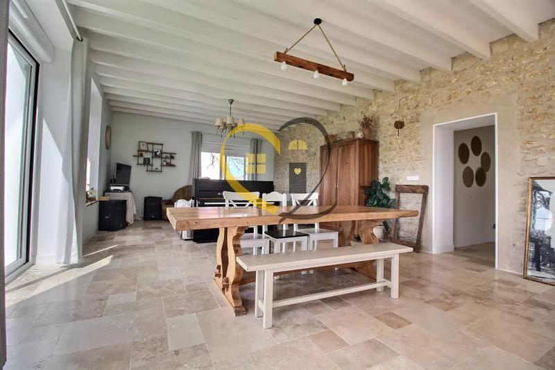 Maison de ville - 254 m²