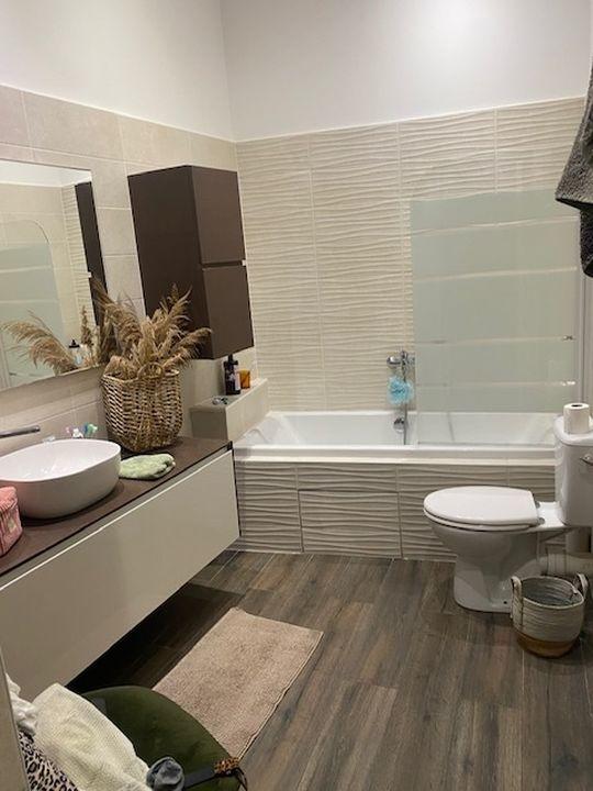 Appartement - 80 m² - 3 pièces