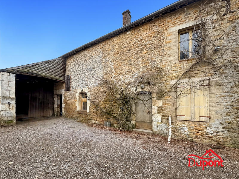 Ferme - 350 m² - 1 pièce