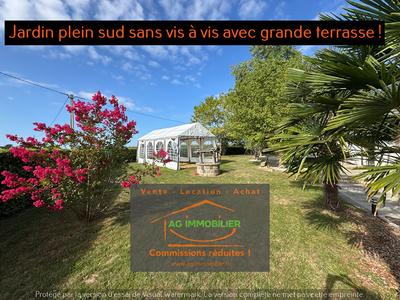 Maison - 250 m² - 6 pièces