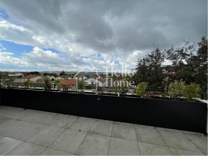 Appartement - 107 m² - 4 pièces