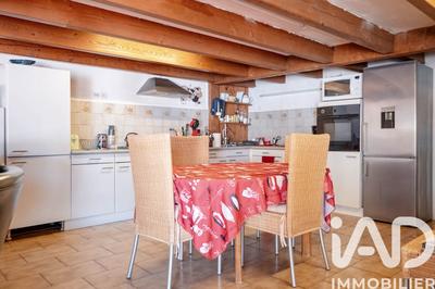 Maison - 196 m² - 5 pièces