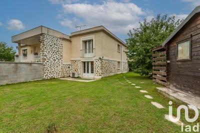 Appartement - 97 m² - 4 pièces