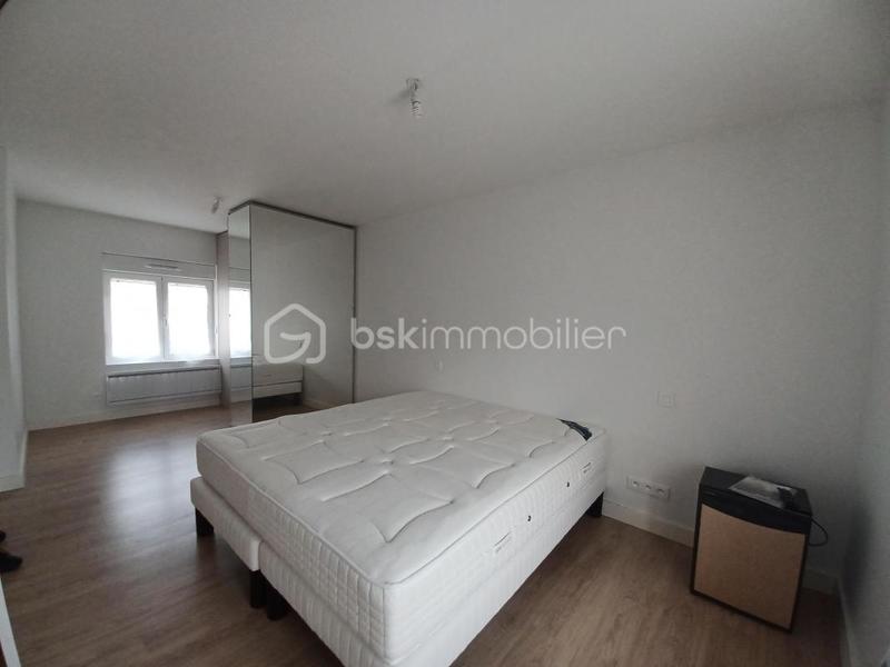 Maison - 96 m² - 5 pièces