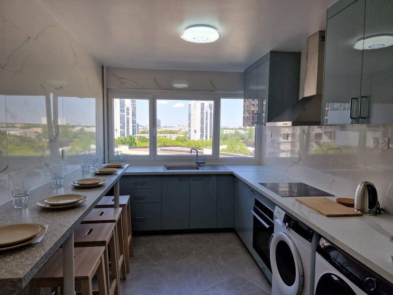 Appartement - 75 m² - 6 pièces