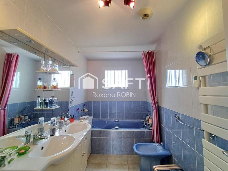 Maison - 150 m² - 6 pièces