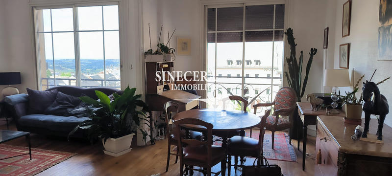 Appartement - 122 m² - 3 pièces