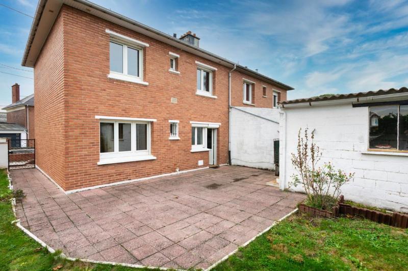 Maison - 77 m² - 5 pièces