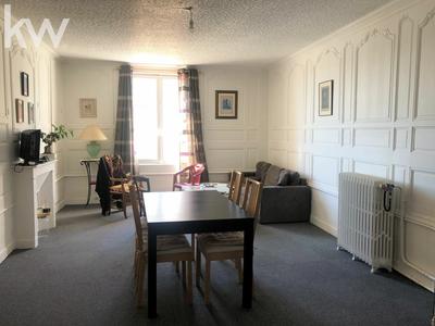 Immeuble mixte - 130 m² - 4 pièces