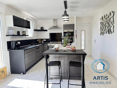 Maison - 140 m² - 6 pièces