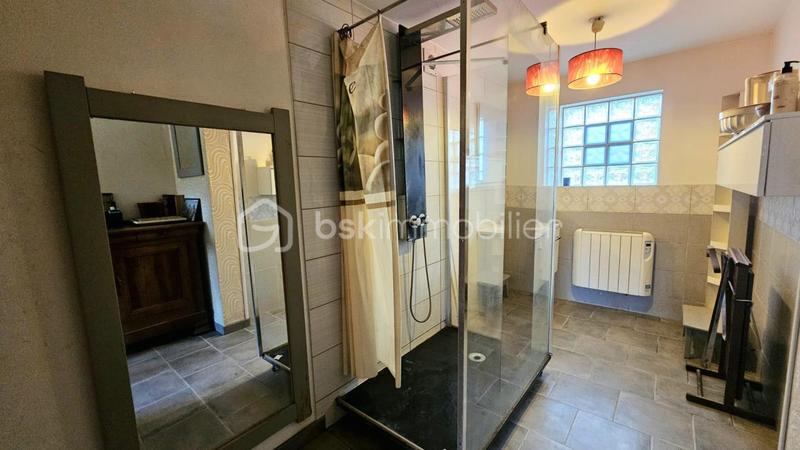 Maison - 190 m² - 10 pièces