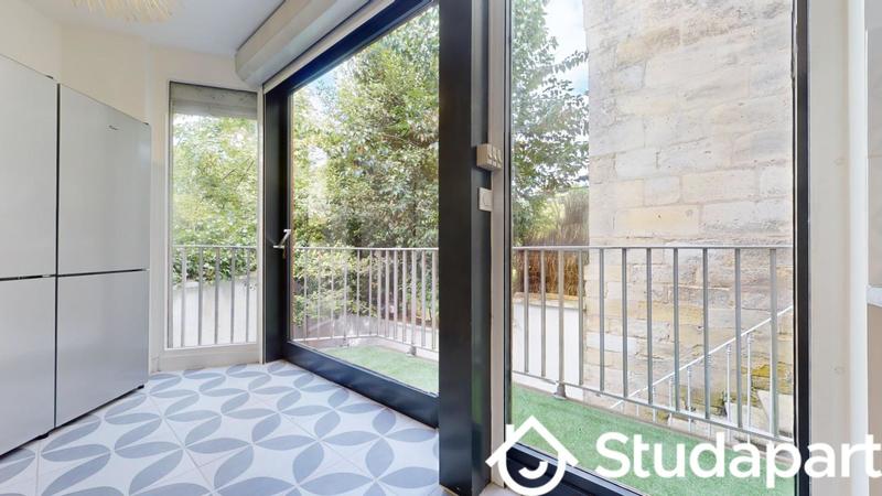 Chambre - 11 m² - 1 pièce