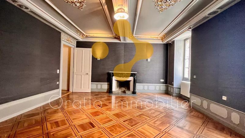 Appartement - 171 m² - 5 pièces