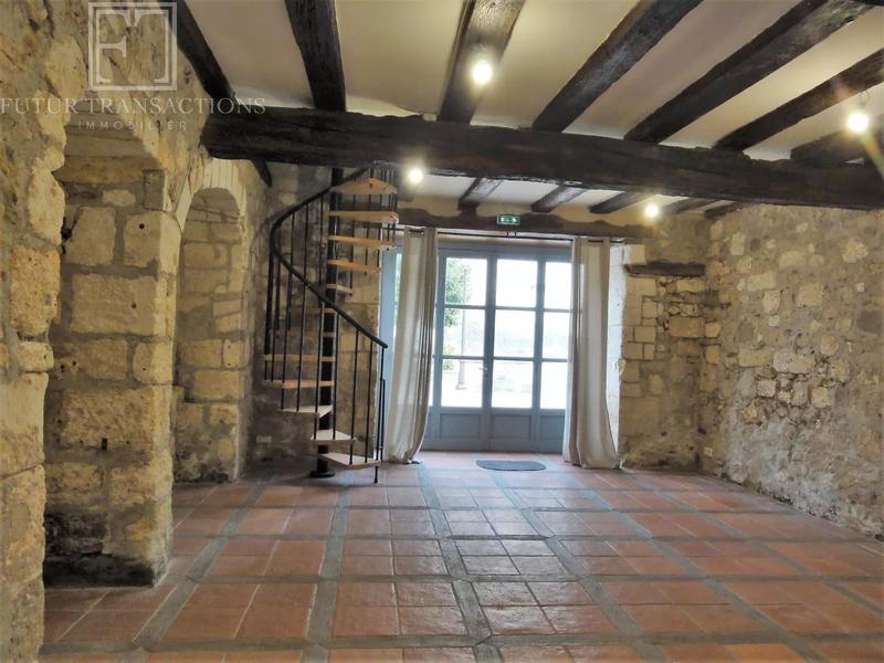 Local commercial - 95 m² - 4 pièces