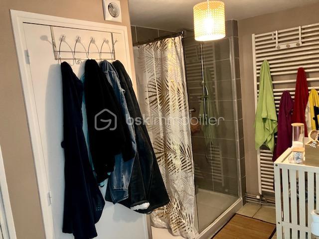 Appartement - 99 m² - 4 pièces