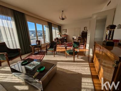 Appartement - 185 m² - 7 pièces