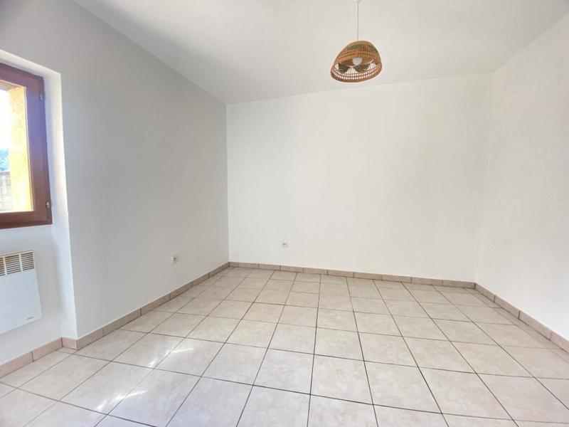 Maison en pierre - 82 m² - 4 pièces