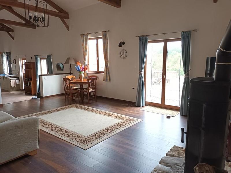 Maison - 234 m² - 5 pièces