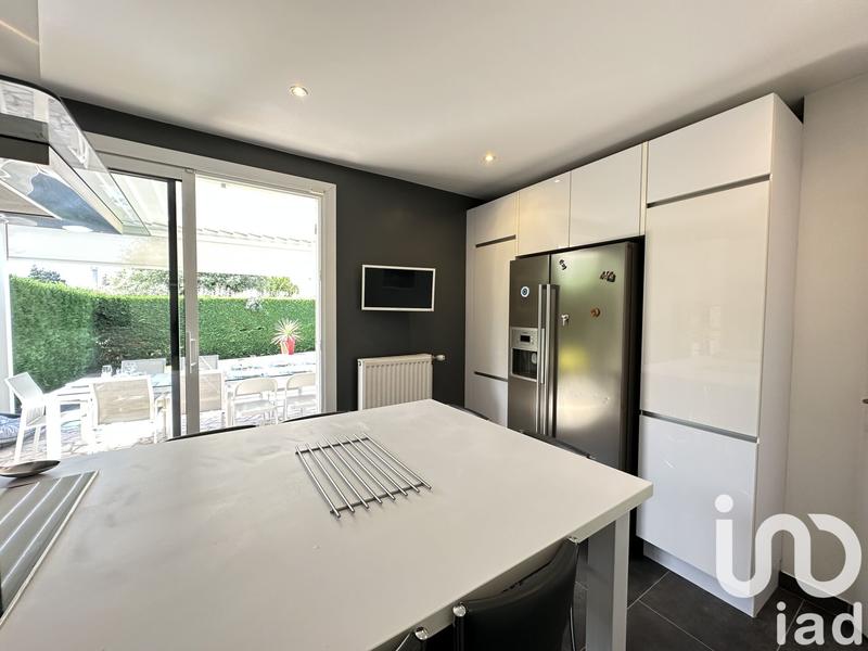 Maison - 147 m² - 8 pièces