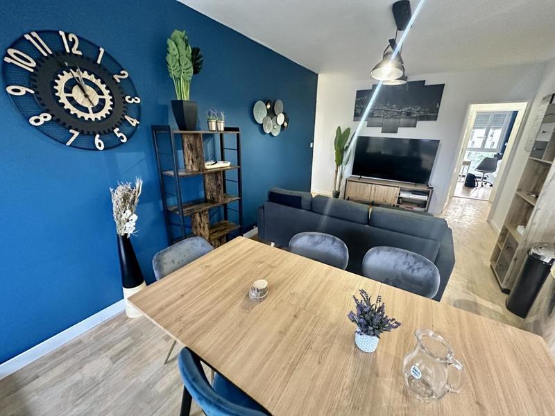 Chambre - 86 m² - 1 pièce