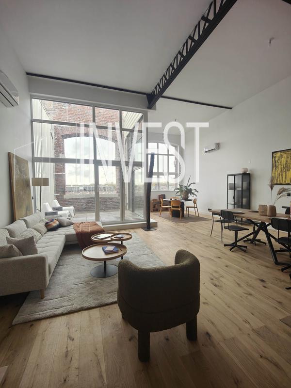 Loft - 130 m² - 5 pièces