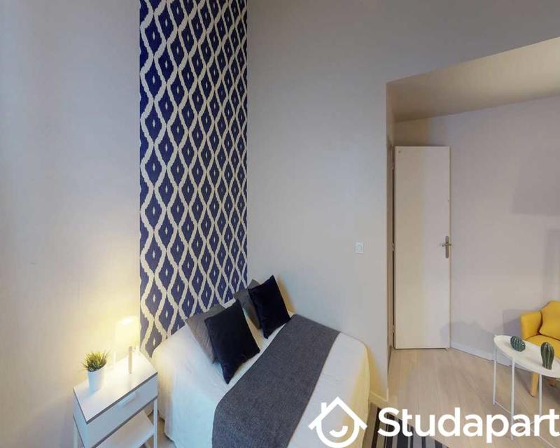 Chambre - 60 m² - 1 pièce