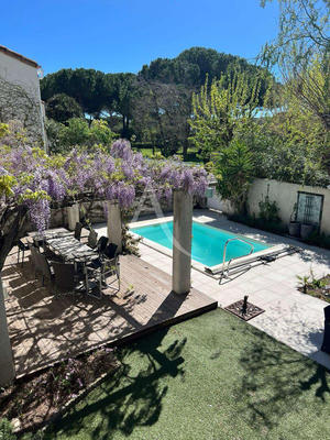 Maison - 110 m² - 4 pièces