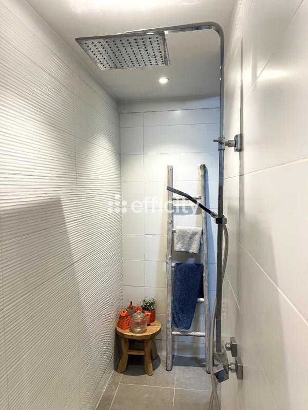 Maison de ville - 267 m² - 8 pièces