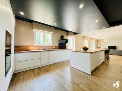 Maison - 195 m² - 7 pièces