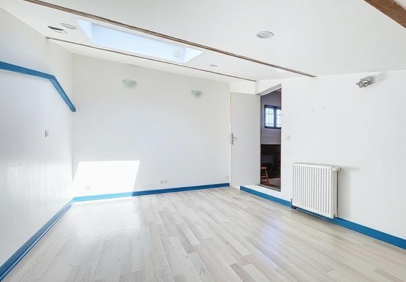 Maison - 205 m² - 8 pièces