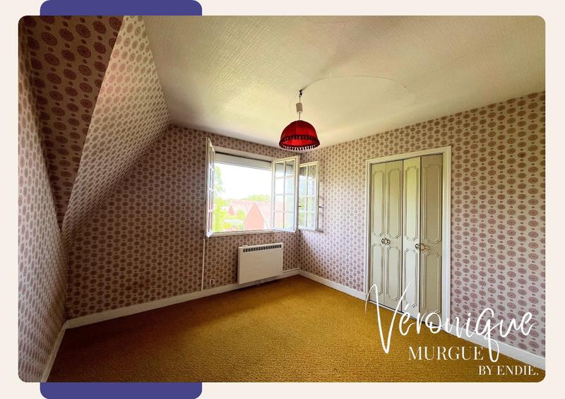 Maison - 195 m² - 8 pièces