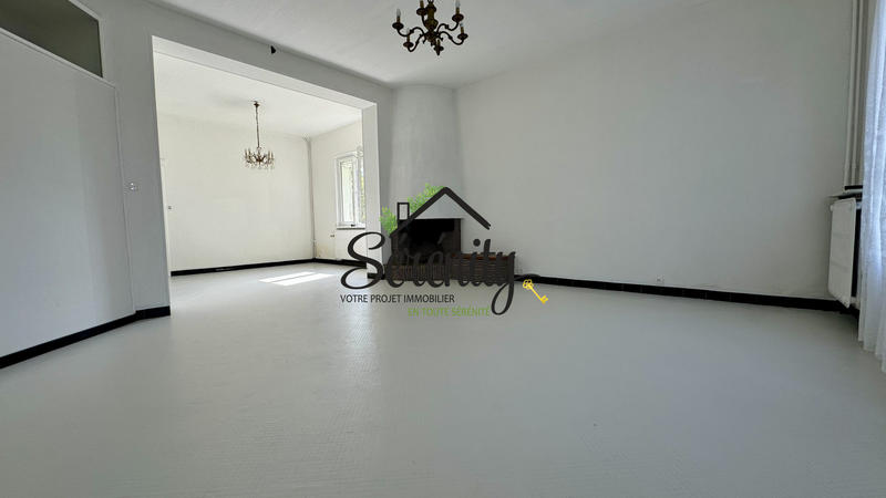 Maison - 225 m² - 7 pièces