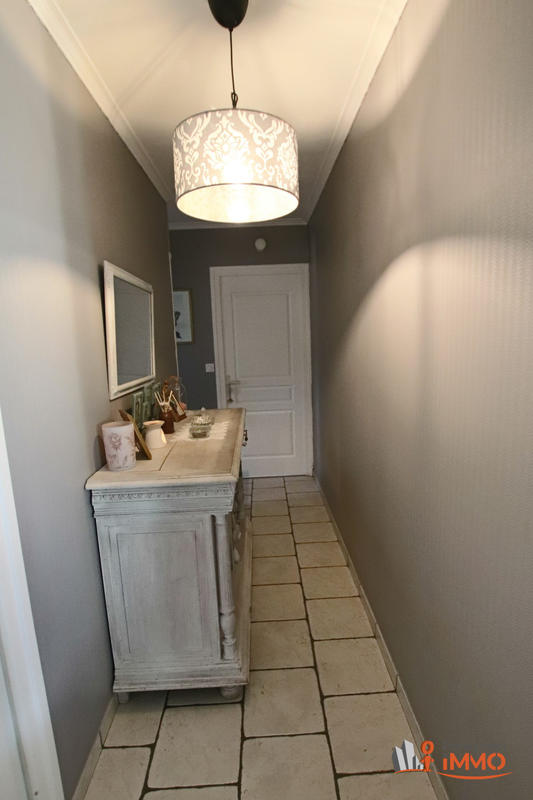 Maison - 90 m² - 8 pièces