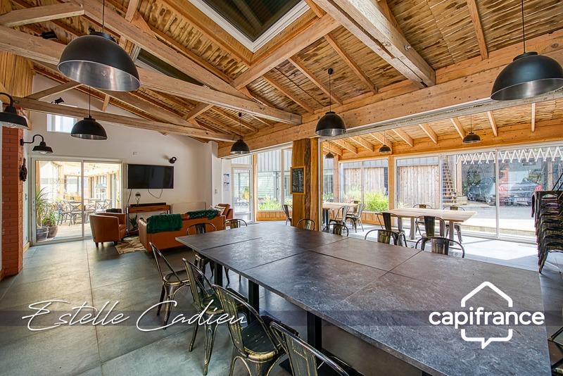 Propriété - 417 m² - 20 pièces