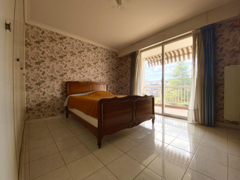 Appartement - 140 m² - 5 pièces