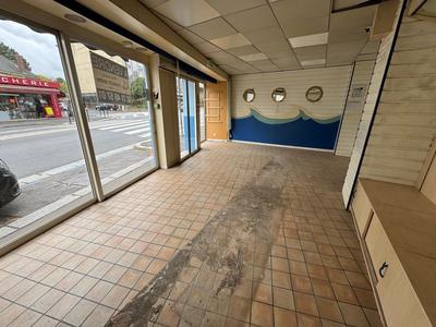 Local commercial - 113 m²