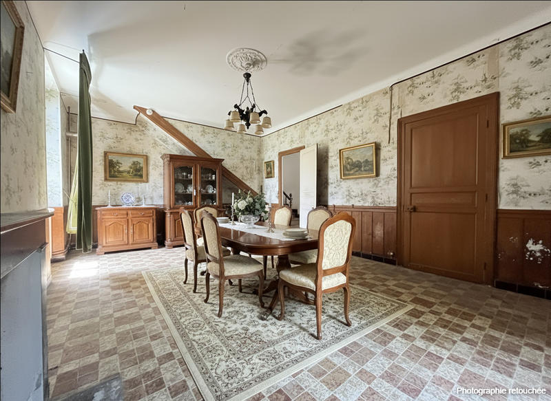 Maison - 203 m² - 9 pièces