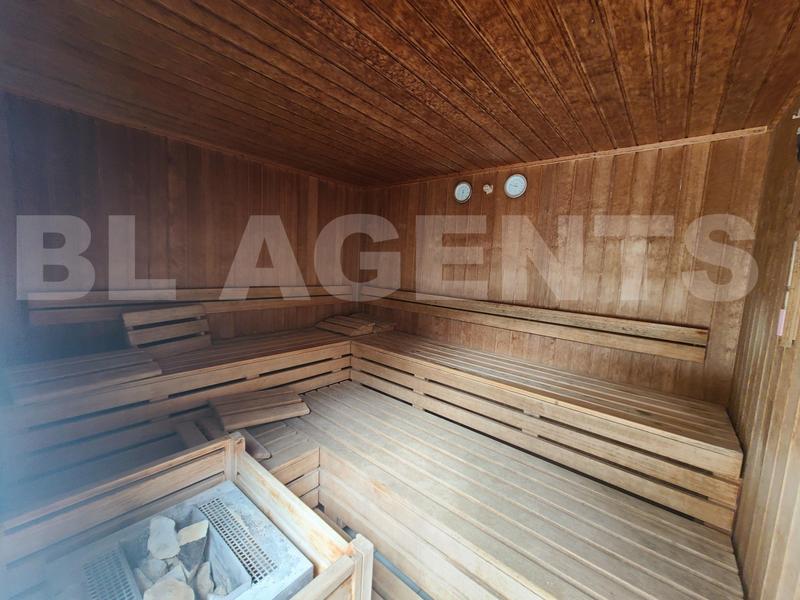 Château - 4 746 m² - 40 pièces